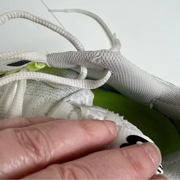 New Balance FuelCell VB-01 Women’s Volleyball Shoes - White/Black-size 7.5 - Picture 8 of 10